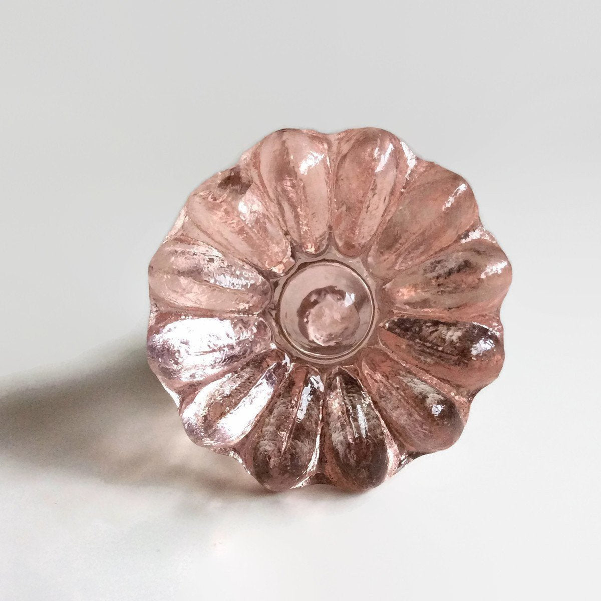 Pink Daisy Glass Cabinet Knobs Drawer Pulls 1.50 Inch – Dwyer Home