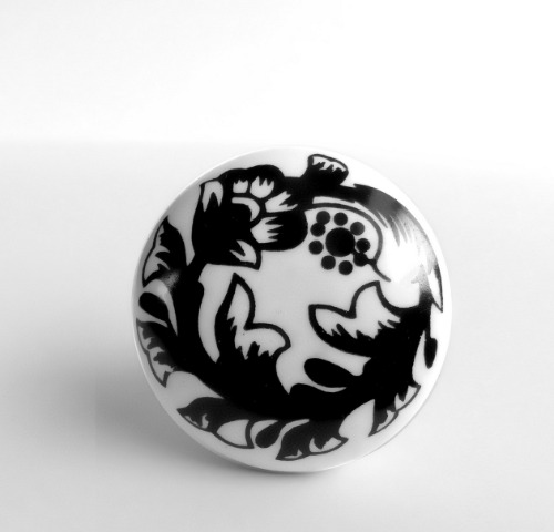 Black and White Porcelain Flower Design Cabinet Knobs Dresser Drawer Pulls