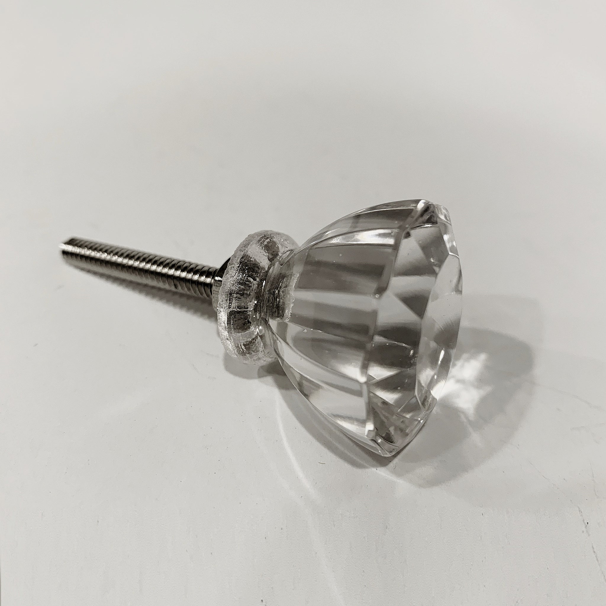 Antique Modern Clear Glass Cabinet Knobs Pulls 1⅛, 1¼, 1½ Inch (s)-Dwyer Home Collection